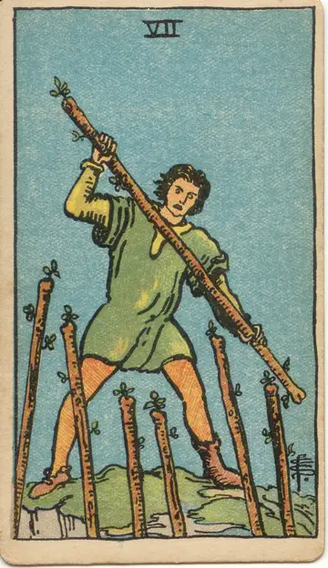 Lá Seven of Wands (Bảy Gậy)